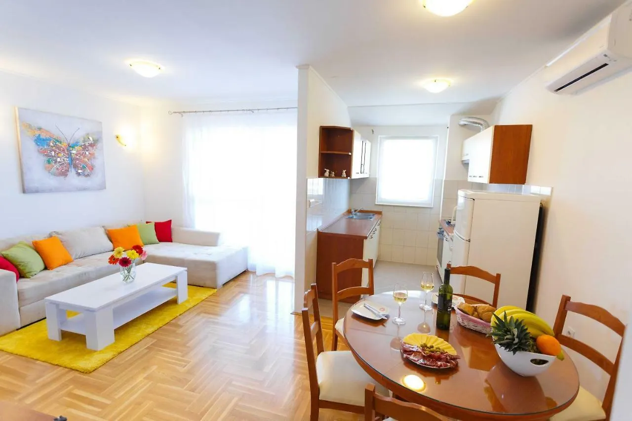 Luxury Apartment Leda Trogir 0*,